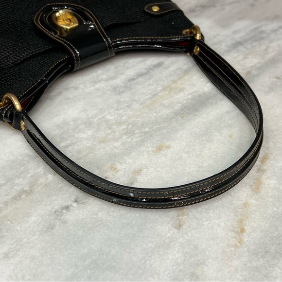 Eric Javits Shenia Black Woven Patent Leather Detail Bag - Picture 6 of 16